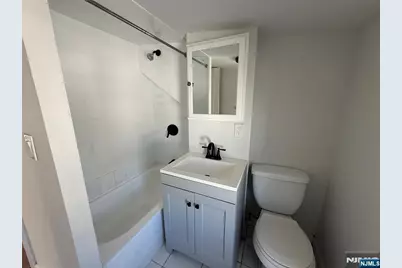 18 Lexington Avenue 3F #3F, Montclair, NJ 07042 - Photo 6