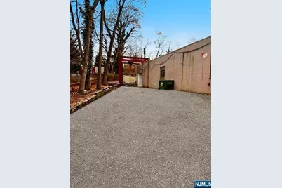 45 Carlton Avenue 2 #2, East Rutherford, NJ 07073 - Photo 4