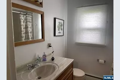 157 Windsor Road, Paramus, NJ 07652 - Photo 16