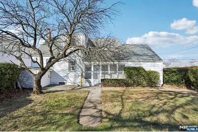 72 Washington Avenue, Elmwood Park, NJ 07407 - Photo 30