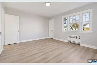 72 Washington Avenue, Elmwood Park, NJ 07407 - Photo 14