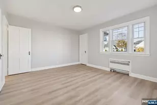 72 Washington Ave, Elmwood Park, NJ 07407 - Photo 14