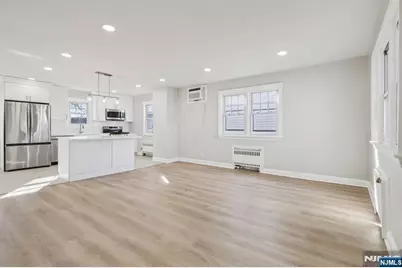 72 Washington Avenue, Elmwood Park, NJ 07407 - Photo 6