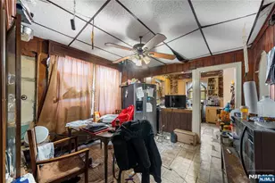 70 N Essex Ave, Orange, NJ 07050 - Photo 14