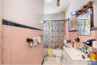 70 N Essex Avenue, Orange, NJ 07050 - Photo 12