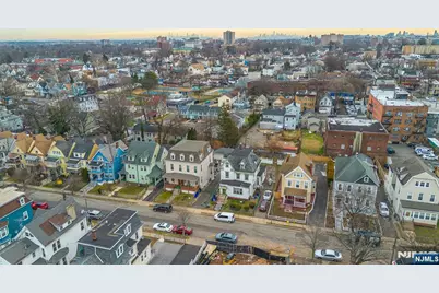 70 N Essex Avenue, Orange, NJ 07050 - Photo 24