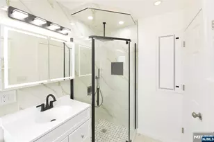 100 Eastern Wy, Rutherford, NJ 07070 - Photo 16