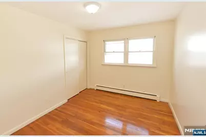 100 Eastern Way, Rutherford, NJ 07070 - Photo 10