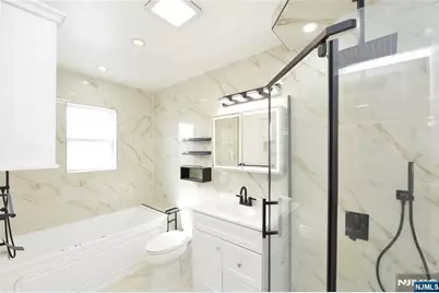 100 Eastern Way, Rutherford, NJ 07070 - Photo 14