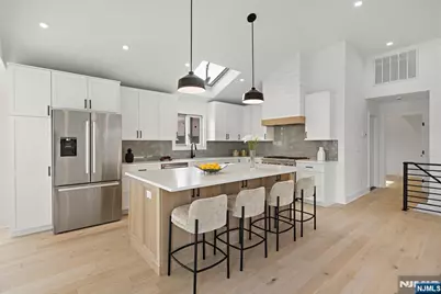 27 Shore Road, Edgewater, NJ 07020 - Photo 6