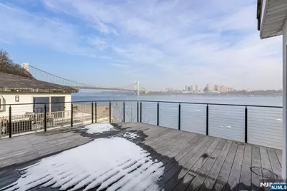 27 Shore Road, Edgewater, NJ 07020 - Photo 16