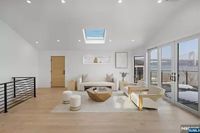 27 Shore Road, Edgewater, NJ 07020 - Photo 10