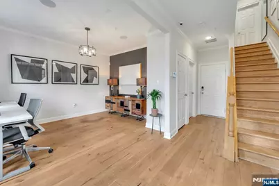 7 Ambrosia Court 107 #107, Livingston, NJ 07039 - Photo 4