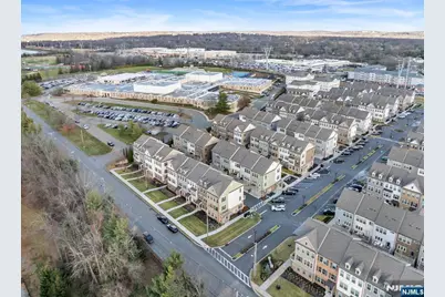 7 Ambrosia Court 107 #107, Livingston, NJ 07039 - Photo 32