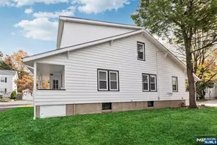 137 Cedar Ave, Hawthorne, NJ 07506 - Photo 18