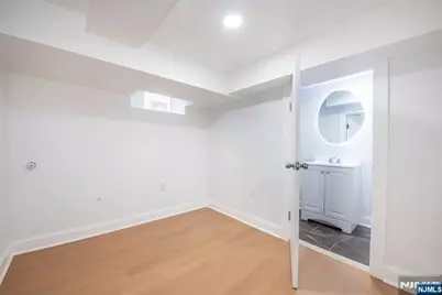 570 Cameron, South Orange, NJ 07079 - Photo 30