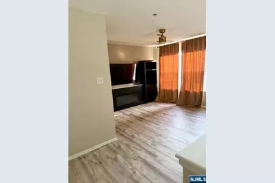 1337 Paddington Road 1337 #1337, Mahwah, NJ 07430 - Photo 10