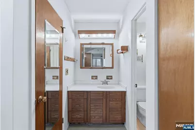 521 Piermont 502 #502, River Vale Township, NJ 07675 - Photo 18