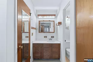 521 Piermont 502, River Vale Township, NJ 07675 - Photo 18