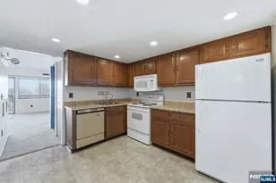 521 Piermont 502, River Vale Township, NJ 07675 - Photo 6