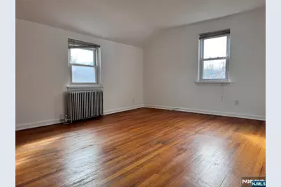 567 Boulevard 2nd Floor #2nd Floor, Hasbrouck Heights, NJ 07604 - Photo 2