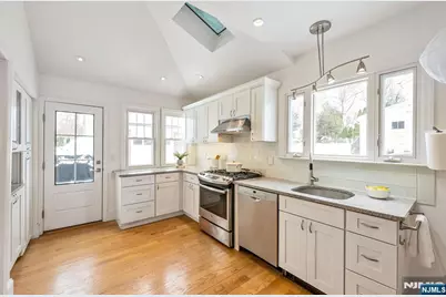 33 Homewood Avenue, Allendale, NJ 07401 - Photo 12