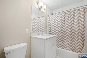 6-04 Cross Meadows, Fair Lawn, NJ 07410 - Photo 12