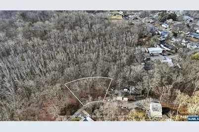 Shady, Wanaque, NJ 07420 - Photo 1