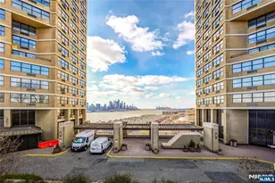7002 Jfk Blvd E Blvd 35A, Guttenberg, NJ 07093 - Photo 30