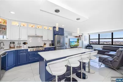 7002 Jfk Blvd E Boulevard 35A #35A, Guttenberg, NJ 07093 - Photo 1