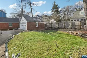 1486 Windsor Rd, Teaneck Township, NJ 07666 - Photo 24