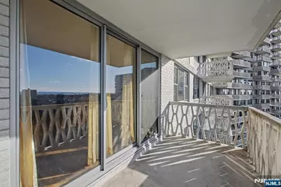 2100 Linwood Avenue 12B #12B, Fort Lee, NJ 07024 - Photo 20