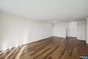 2100 Linwood Ave 12B, Fort Lee, NJ 07024 - Photo 12