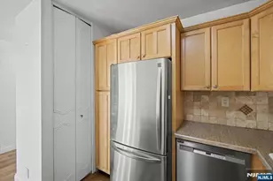 2100 Linwood Ave 12B, Fort Lee, NJ 07024 - Photo 6