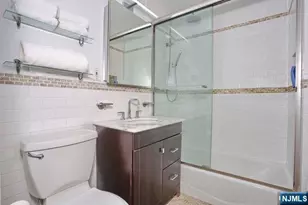 4 Horizon Road 1027, Fort Lee, NJ 07024 - Photo 22