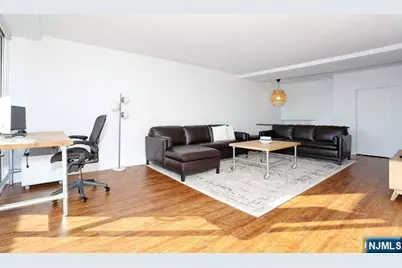 4 Horizon Road 1027 #1027, Fort Lee, NJ 07024 - Photo 8