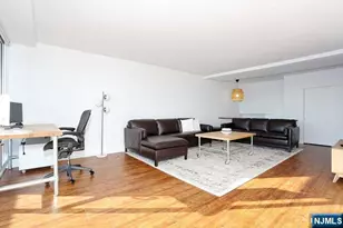 4 Horizon Road 1027, Fort Lee, NJ 07024 - Photo 8