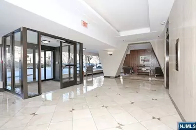 4 Horizon Road 1027 #1027, Fort Lee, NJ 07024 - Photo 38