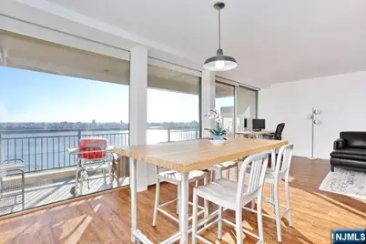 4 Horizon Road 1027 #1027, Fort Lee, NJ 07024 - Photo 10