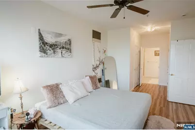 113 Cory Lane 113 #113, Elmwood Park, NJ 07407 - Photo 6