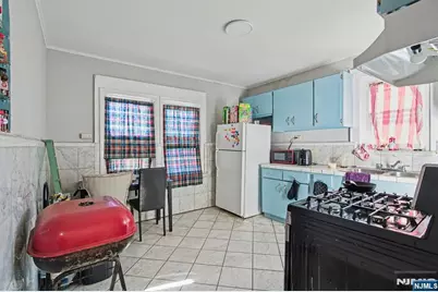 15-17 Valley Street, Newark, NJ 07106 - Photo 14