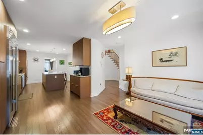 29 Victoria Place, Fort Lee, NJ 07024 - Photo 20