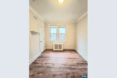218 8th Street, Fairview, NJ 07022 - Photo 8