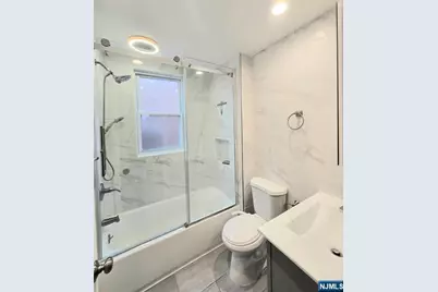 218 8th Street, Fairview, NJ 07022 - Photo 10