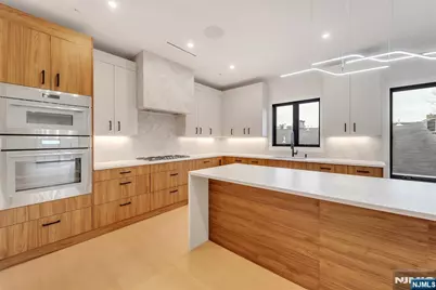 2220 Mackay Avenue A #A, Fort Lee, NJ 07024 - Photo 10