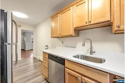 121 Regency Park, Ramsey, NJ 07446 - Photo 10