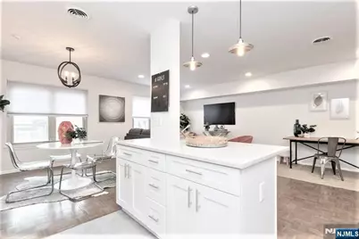 27 Upper Mountain Avenue 1 #1, Montclair, NJ 07042 - Photo 8