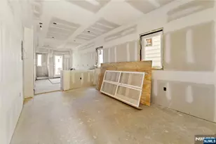 330 69th St, Guttenberg, NJ 07093 - Photo 12