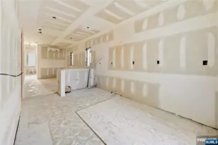 330 69th St, Guttenberg, NJ 07093 - Photo 10