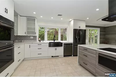 3-5 Red Rock Trail, Saddle River, NJ 07458 - Photo 16